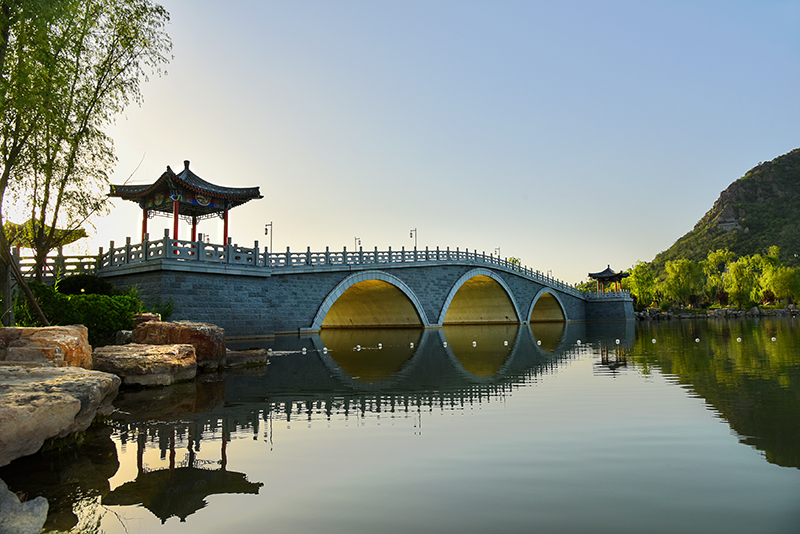 濟(jì)南華山洼濕地公園崇正橋、煙雨橋